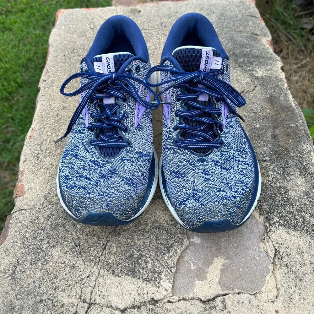 Brooks ghost 11 women’s athletic shoes - Picture 3 of 10